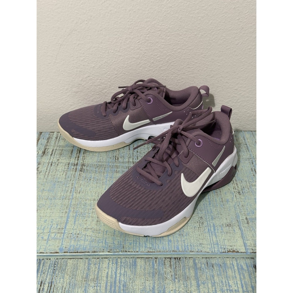 Nike Zoom Bella Women's Size 7 Purple White Training Shoes New